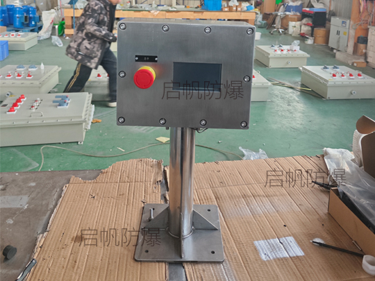 立柱式防爆觸摸屏的高度在多少合適