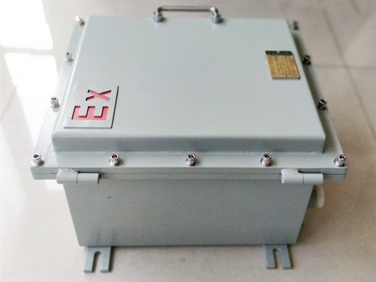 防爆配電箱主要發(fā)揮的作用是什么